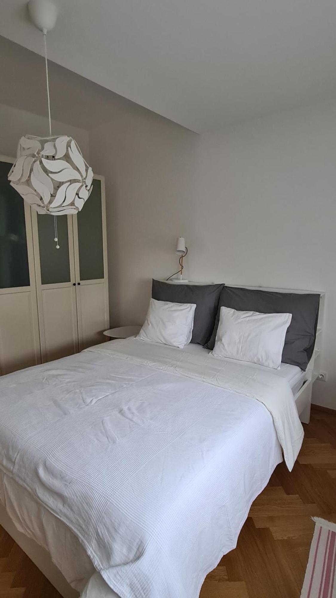 Top Apartments Kaiserebersdorf เวียนนา ภายนอก รูปภาพ