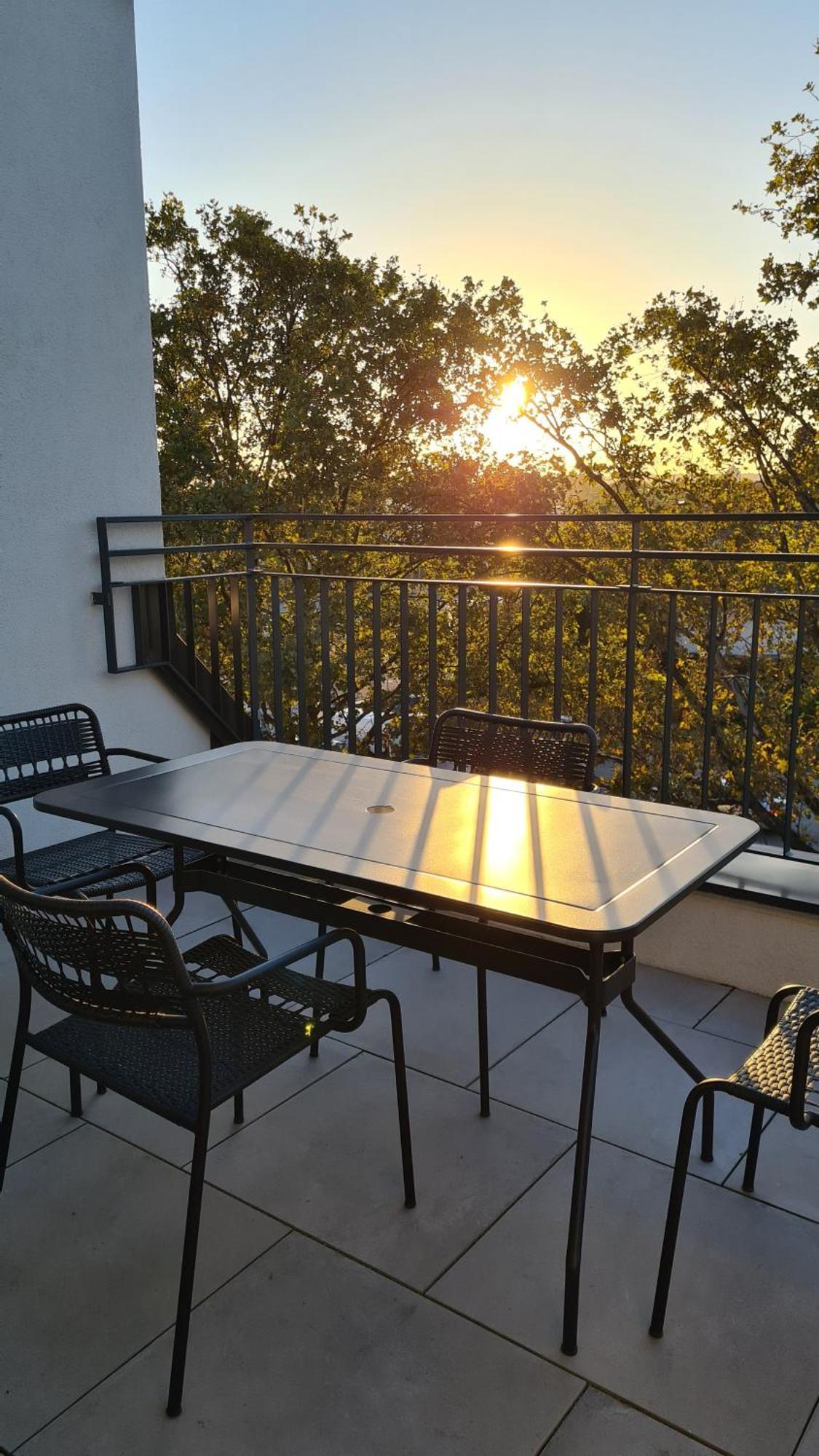 Top Apartments Kaiserebersdorf เวียนนา ภายนอก รูปภาพ